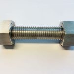 สลักเกลียวแกน c / w 2 สลักเกลียวฐานสิบหกหนัก